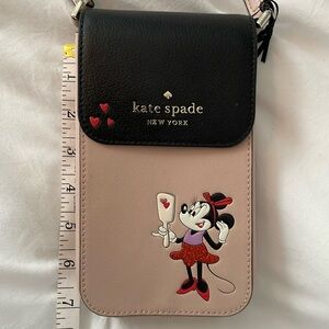 Kate Sapde Disney Mini crossbody. Pink-Black